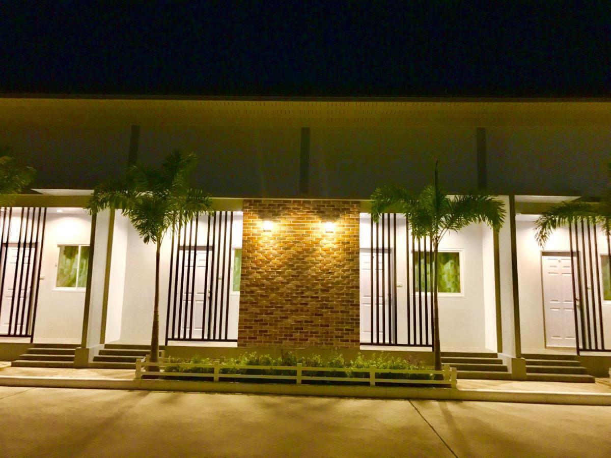 Baan Klangdao Resort Sattahip Zewnętrze zdjęcie